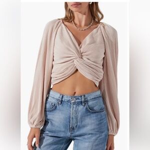 NWT ASTR The Label Long Sleeve Twist Front Plissé Crop Top Medium